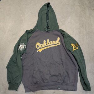 Oakland Athletics Majestic Hoodie Mens L Flaws Patches MLB
